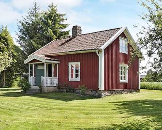4 Person Holiday Home in Ankarsrum - Västervik - Budova