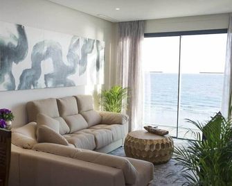 On Hotels Oceanfront Adults Designed - Matalascanas - Sala de estar