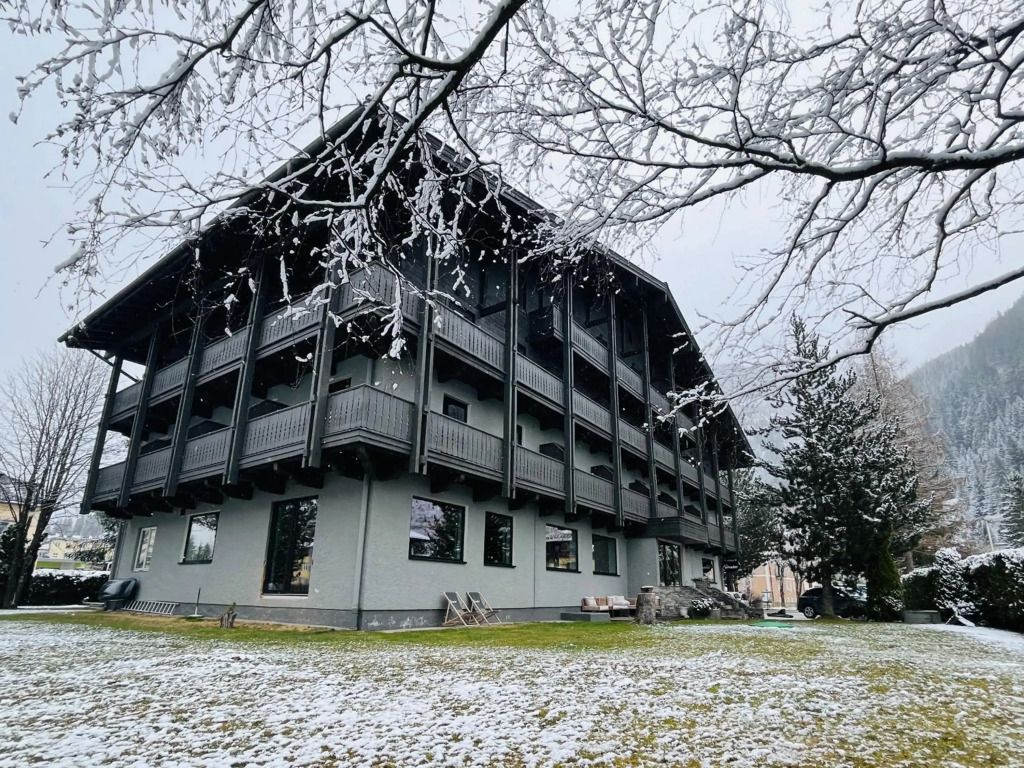 هوتل سيمادر - باد غاستيين - مبنى