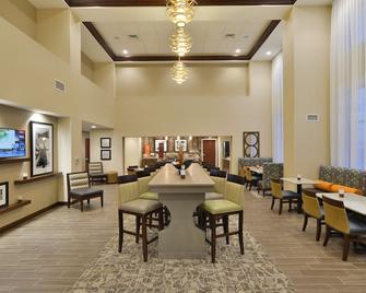 Hampton Inn & Suites Chippewa Falls - Chippewa Falls - Lobby