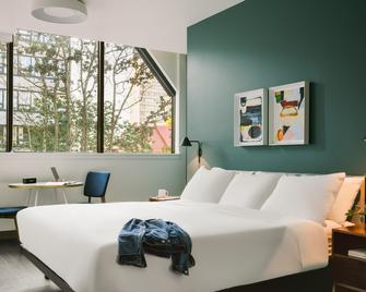 Sonder at Revival - Vancouver - Bedroom