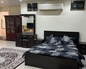 Charming 1-bedroom villa with AC, WiFi in lovely Sharjah - Sharjah - Bedroom