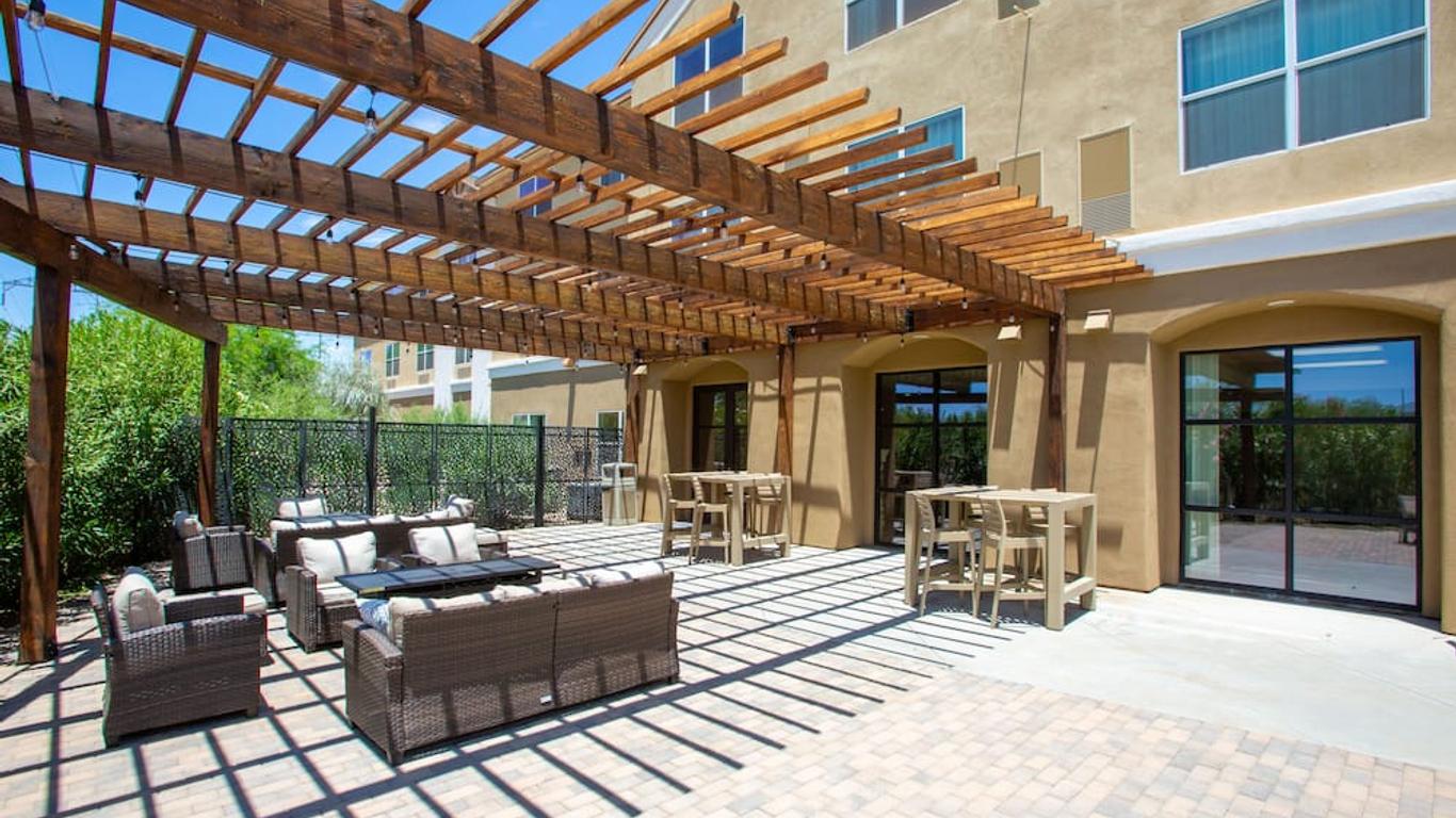 Country Inn & Suites by Radisson,Tucson City Cntr