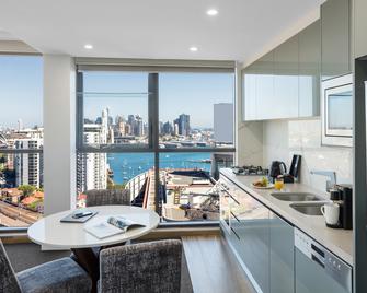 Meriton Suites North Sydney - North Sydney - Kitchen