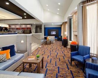 Courtyard by Marriott Kansas City Overland Park/Metcalf - Overland Park - Lobby