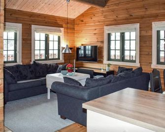 4 bedroom stunning home in Nissedal - Treungen - Living room