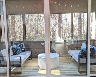 Modern cabin #3 Close to town - Highlands - Living room