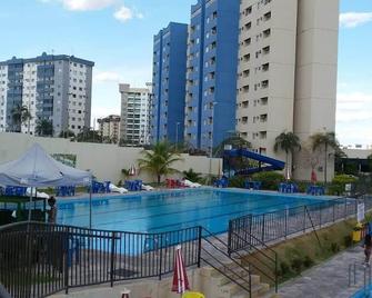 Suite Golden Express Roberto Imóveis - Caldas Novas - Pool