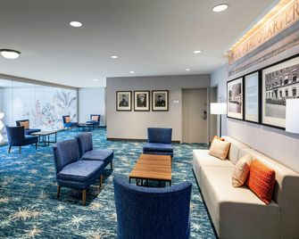 Hilton Garden Inn Omaha Downtown/Old Market Area - Omaha - Lounge