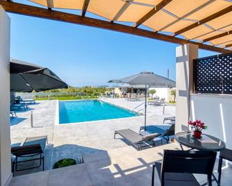 Antesia Coral Bay Resort by Ezoria Villas - Adults only - Coral Bay - Pool