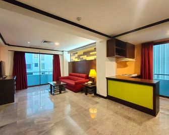 إيبينا هاوس - بانكوك - غرفة معيشة