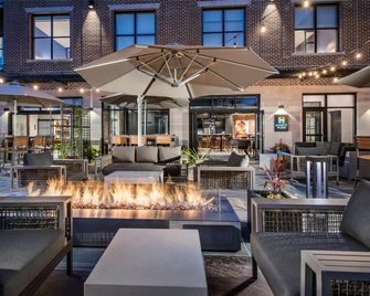 Hyatt Place Newark-Main Street - ניוארק - שירותי מקום האירוח