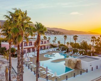 Kaliope Hotel & Residence by Oustal del Mar - Le Lavandou - Basen
