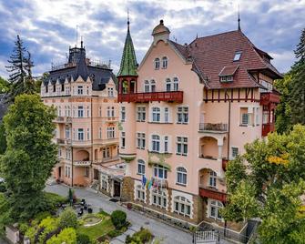 Spa Hotel Villa Smetana - Karlsbad - Gebäude