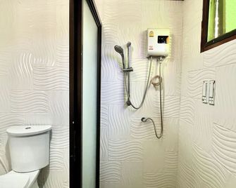 Songsak Phayao - Phayao - Bathroom