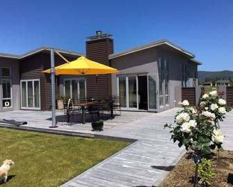 Bella Rosa Bed And Breakfast - Te Anau - Veranda