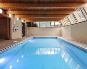 Watermouth Castle, Bassett Apartment - Ilfracombe - Pool