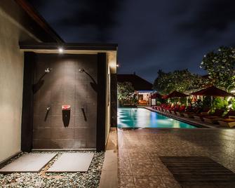 Aldeoz Grand Kancana Villas Resort Bali - North Kuta - Pool