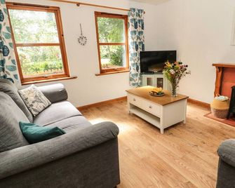 Groom's Cottage, Pet Friendly, With A Garden In Chirnside - Duns - Obývací pokoj