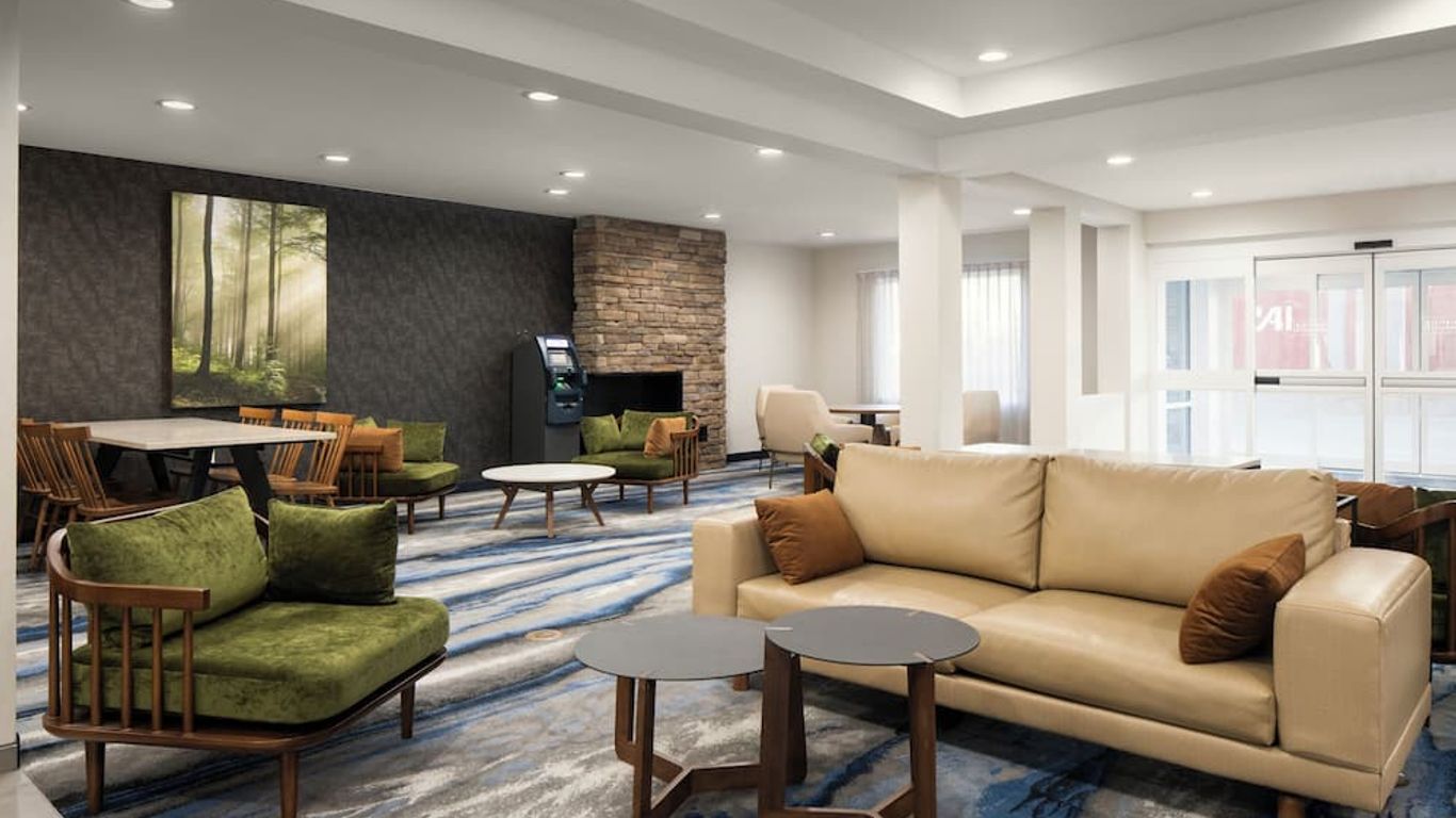 Fairfield Inn & Suites by Marriott Newark Liberty Int'l Airport