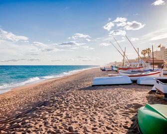 Hotel Cartago Nova By Alegria - Malgrat de Mar - Strand