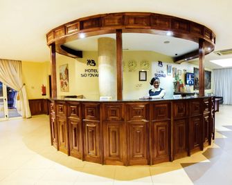 Hotel Sojovalo Kampala - Kampala - Vastaanotto