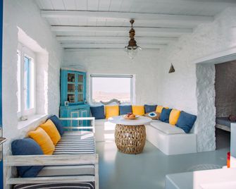 Mykonos Supreme Comfort Suites - Míkonos