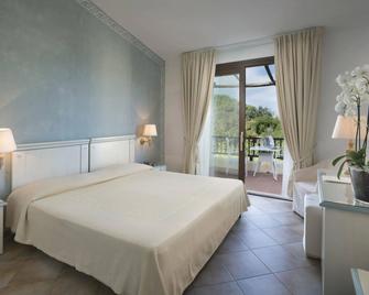 Hotel Stelle Marine - Cannigione - Schlafzimmer