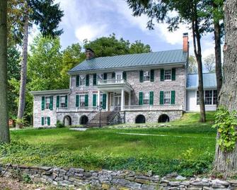 Stocks Manor Bed and Breakfast - Mechanicsburg - Rakennus