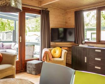 Lovely (sta)caravan in Zeeland with WiFi - Uden - Wohnzimmer