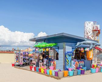 Harbour Reach 6 - Weymouth - Beach