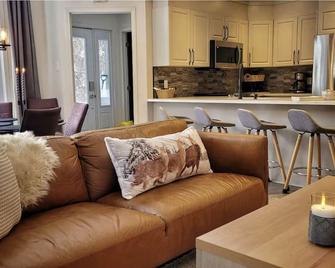 Condo cottage-style Tremblant : family and pet-friendly! - Mont-Tremblant - Sala de estar