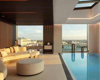 Koenigshof, a Luxury Collection Hotel, Munich - München - Zwembad