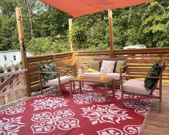 Sexy Little Abode in Saugerties, NY - Saugerties - Балкон