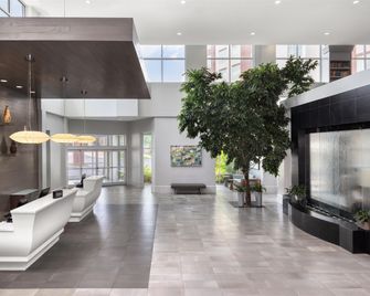 Embassy Suites by Hilton Charlotte Ayrsley - Charlotte - Lobby