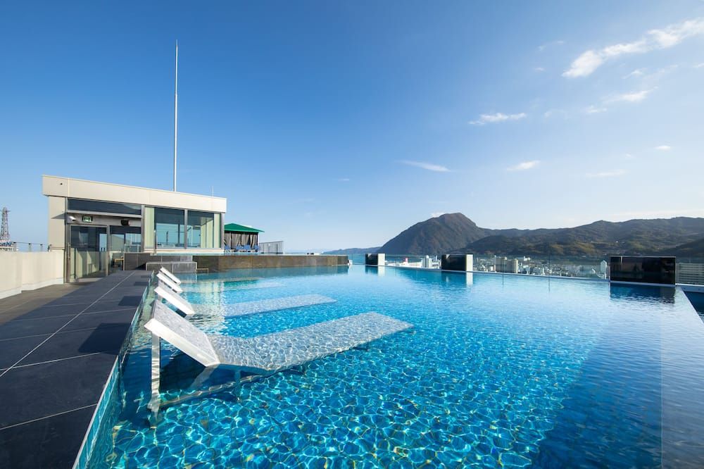 أمانيك بيبو يولا ري - بيبو - حوض السباحة