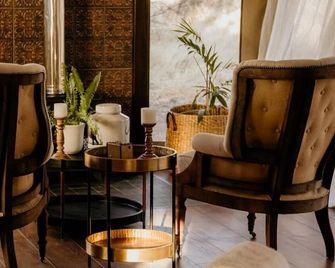 Otjiwa Thorn Bush Tented Camp - Otjiwarongo - Lounge