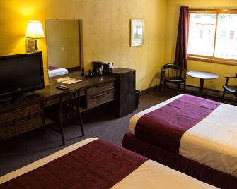 فران كوف موتل - لاكي جورج - غرفة نوم