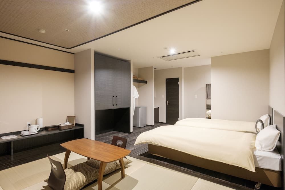 The Premium Hotel in Rinku - Izumisano - Schlafzimmer