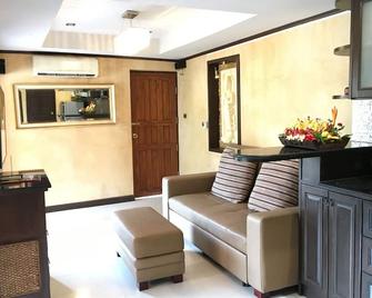 A2: Premier suite apartment with large balcony - Pattaya - Soggiorno
