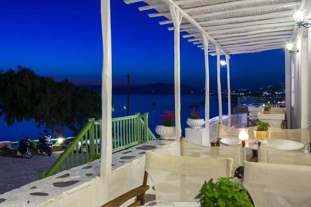Mykonos Beach Hotel - מיקונוס