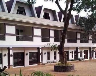 Momarco Forest Cove - Tanay - Edificio