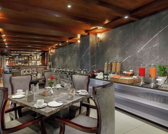 Hotel The Kingsbury - Birtamod - Restaurante