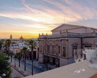 Hotel Roma - Durango - Balkon