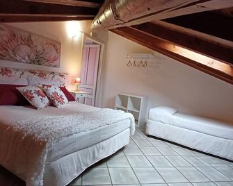 Alcantara Natura Country House - Graniti - Habitación