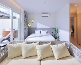 Crystal Villa Bayside - Miyakojima - Bedroom