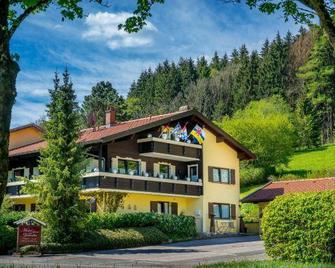 Hotel Garni Zeranka - Ruhpolding - Gebäude