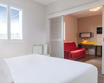 Inter-Hôtel Westlodge Dardilly Lyon Nord - Dardilly - Bedroom