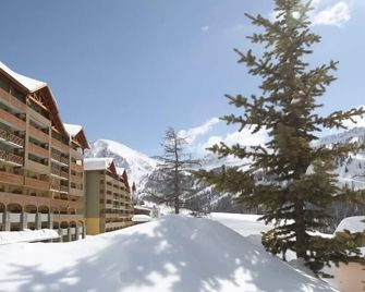 Appartement Refait à Neuf, vue Montagne et Télécabine - Isola - Budova