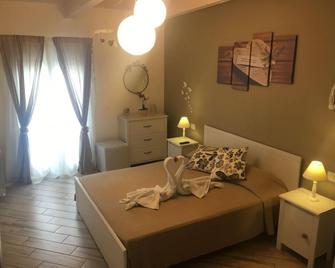 Spegni La Luce b&b - Agropoli - Slaapkamer